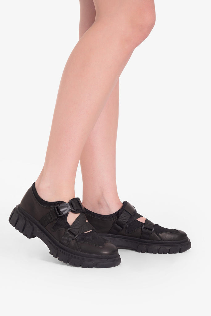 Zapatilla Tookio - Negro CALZADOS MOIXX 